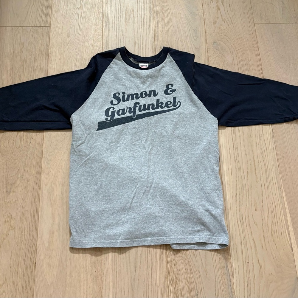 Vtg Simon & Garfunkel Old Friends Concert Raglan Tshirt Y2K Anvil - Medium